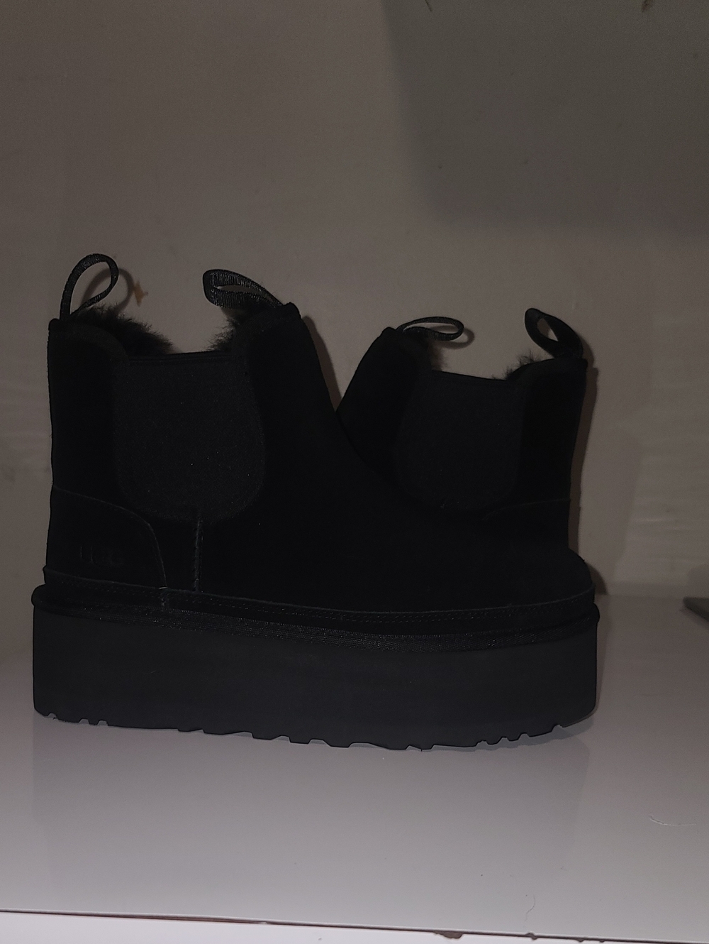 UGG Neumel Chelsea Boot, style 1134526-BLK-BLK, in black